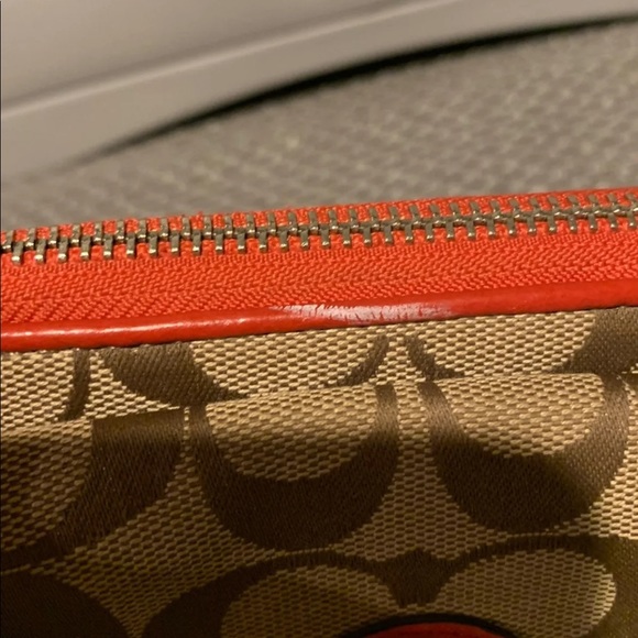 Coach wristlet - Picture 6 of 6